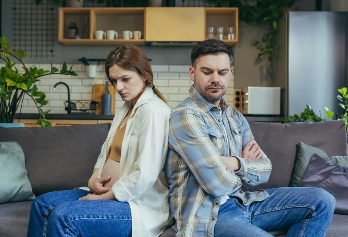 На седьмом месяце беременности муж объявил, что меняет работу на менее оплачиваемую: «Хочу видеть, как растет ребенок!»