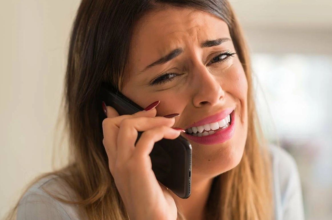 «Помоги, поговори с бывшим, тебя он послушает!» – умоляет по телефону вторая жена бывшего мужа
