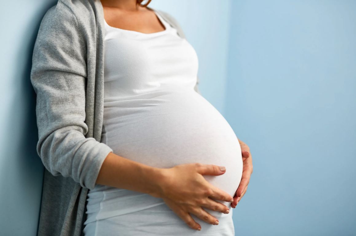 Дочери уже скоро рожать, но матери она даже не сообщила о беременности: «Мама сложный человек, не хочу скандалов»