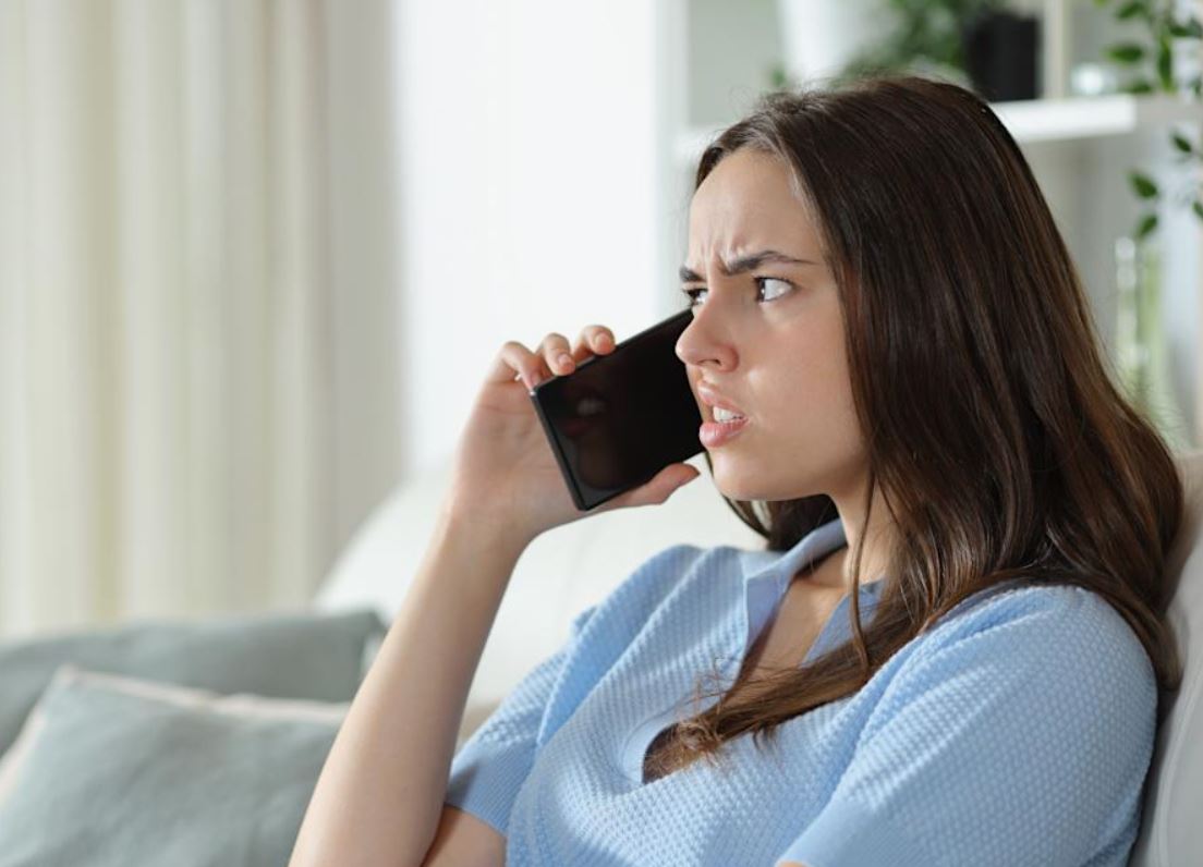 «Терпи, это же мать, пусть ворчит. Ее не станет – пожалеешь, да поздно будет!» – учит Анну тетка